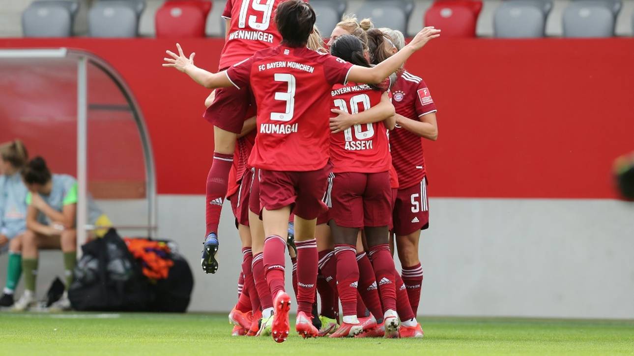 München und Wolfsburg starten auswärts