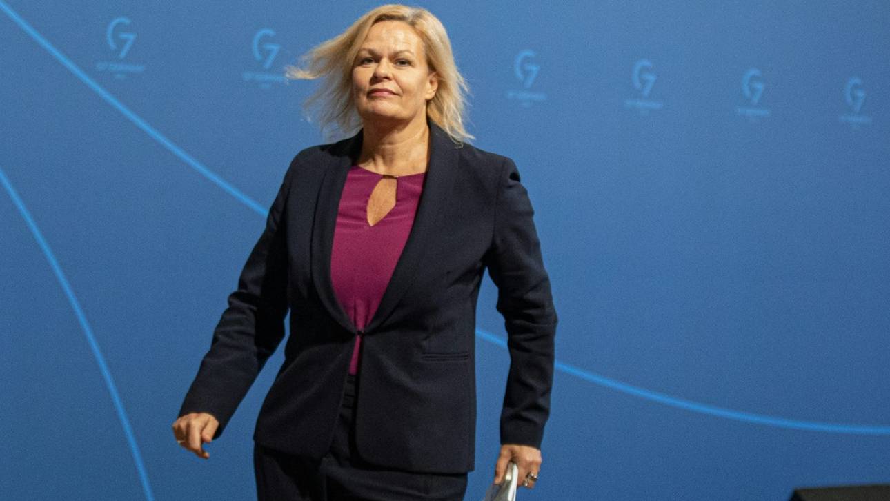 Innenministerin plant Katar-Reise