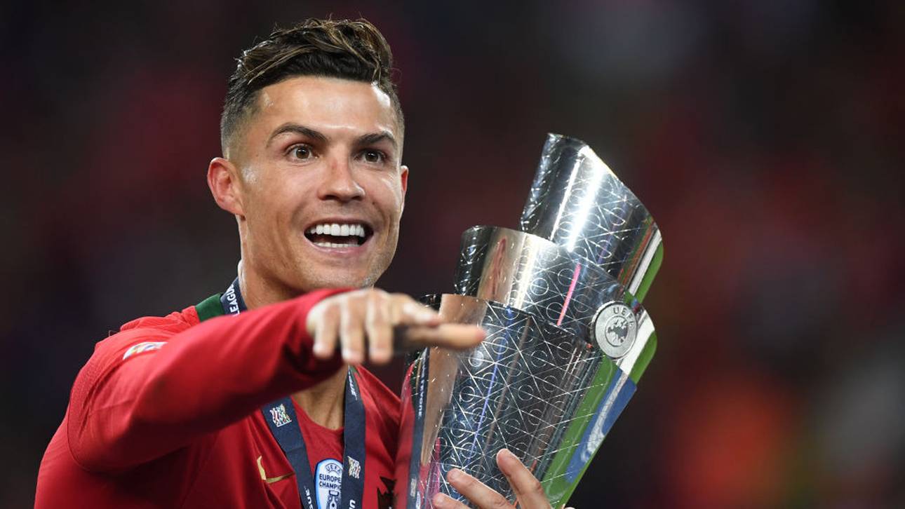 Ronaldo beschenkt U17-Juniorinnen