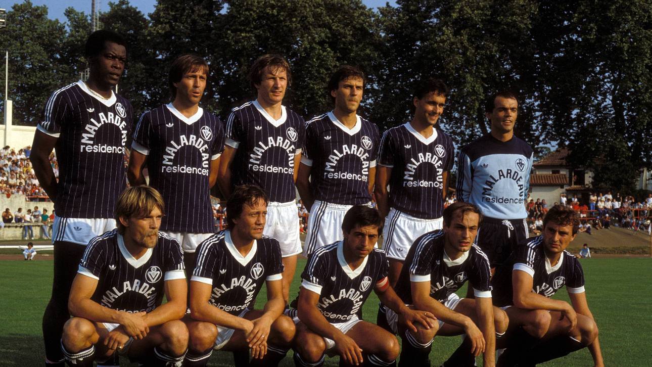 Die Mannschaft von Girondins Bordeaux mit Dieter Müller (u.r.) im Jahr 1984