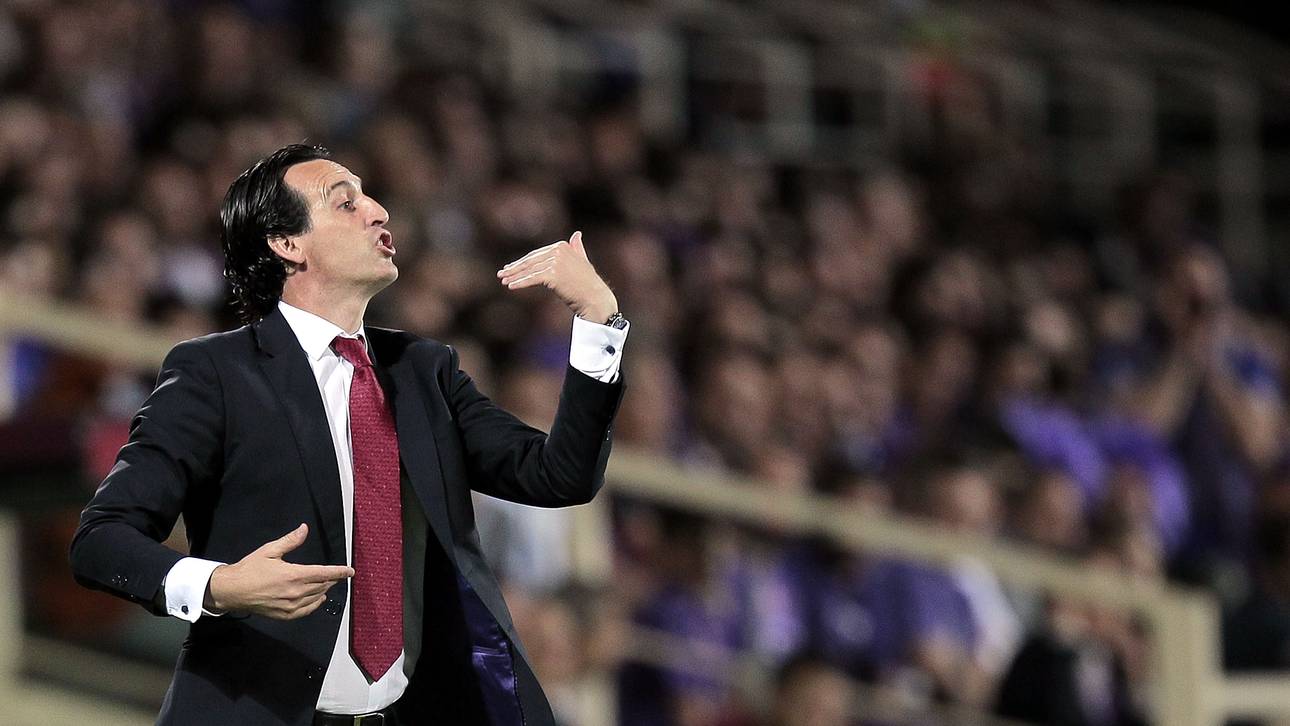 ACF Fiorentina v FC Sevilla - UEFA Europa League: Semi Final