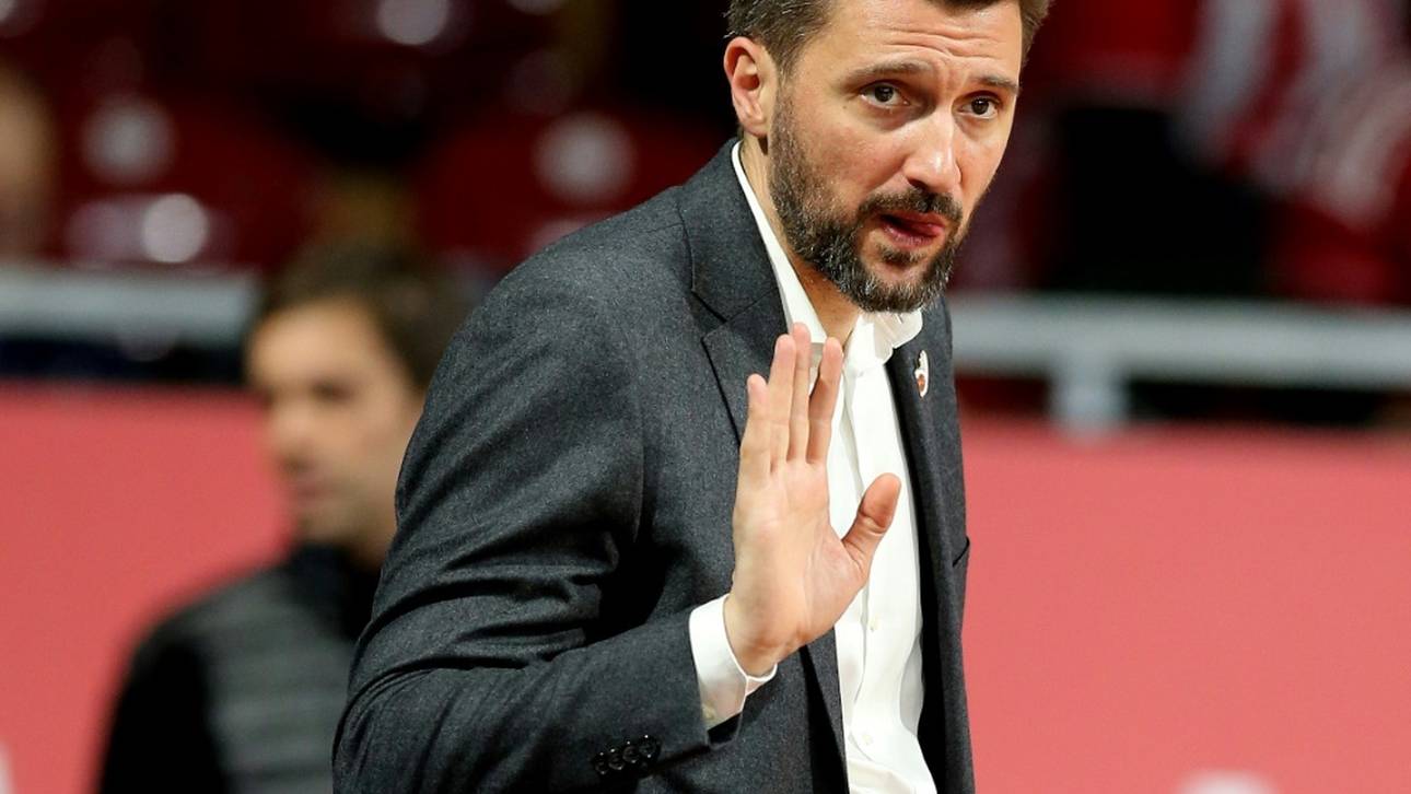 Bayern verlängert mit Geschäftsführer