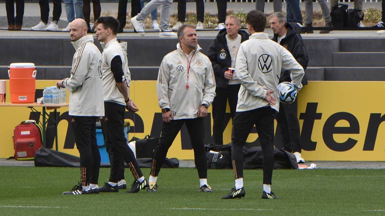 DFB-Stars trainieren mit Frauenball