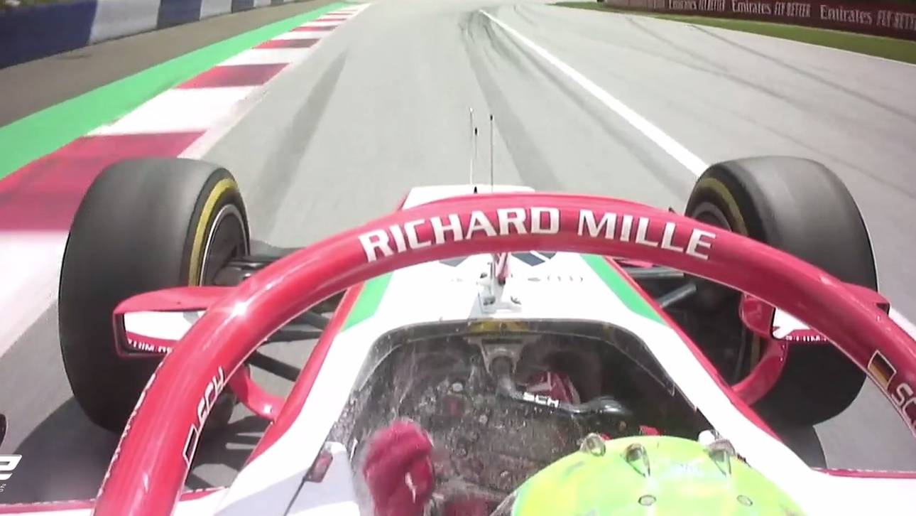 Feuerlöscher stoppt Schumacher