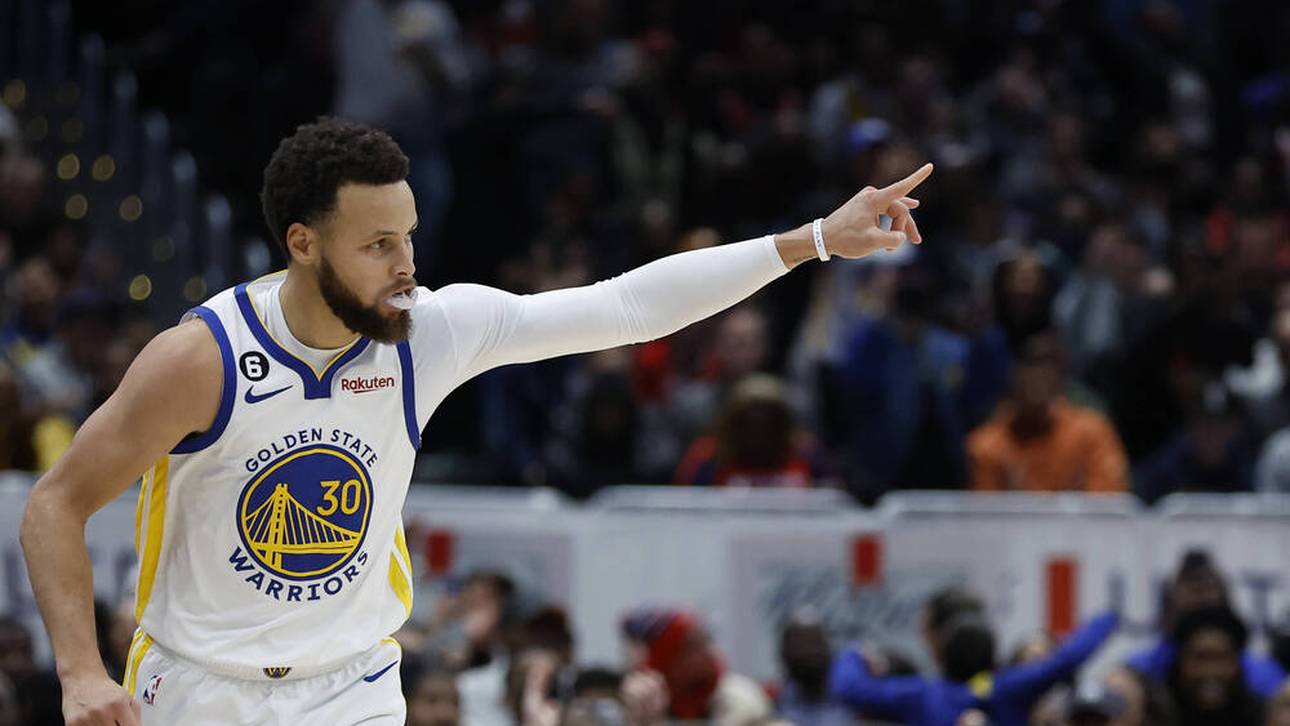 Curry fliegt bei Warriors-Sieg