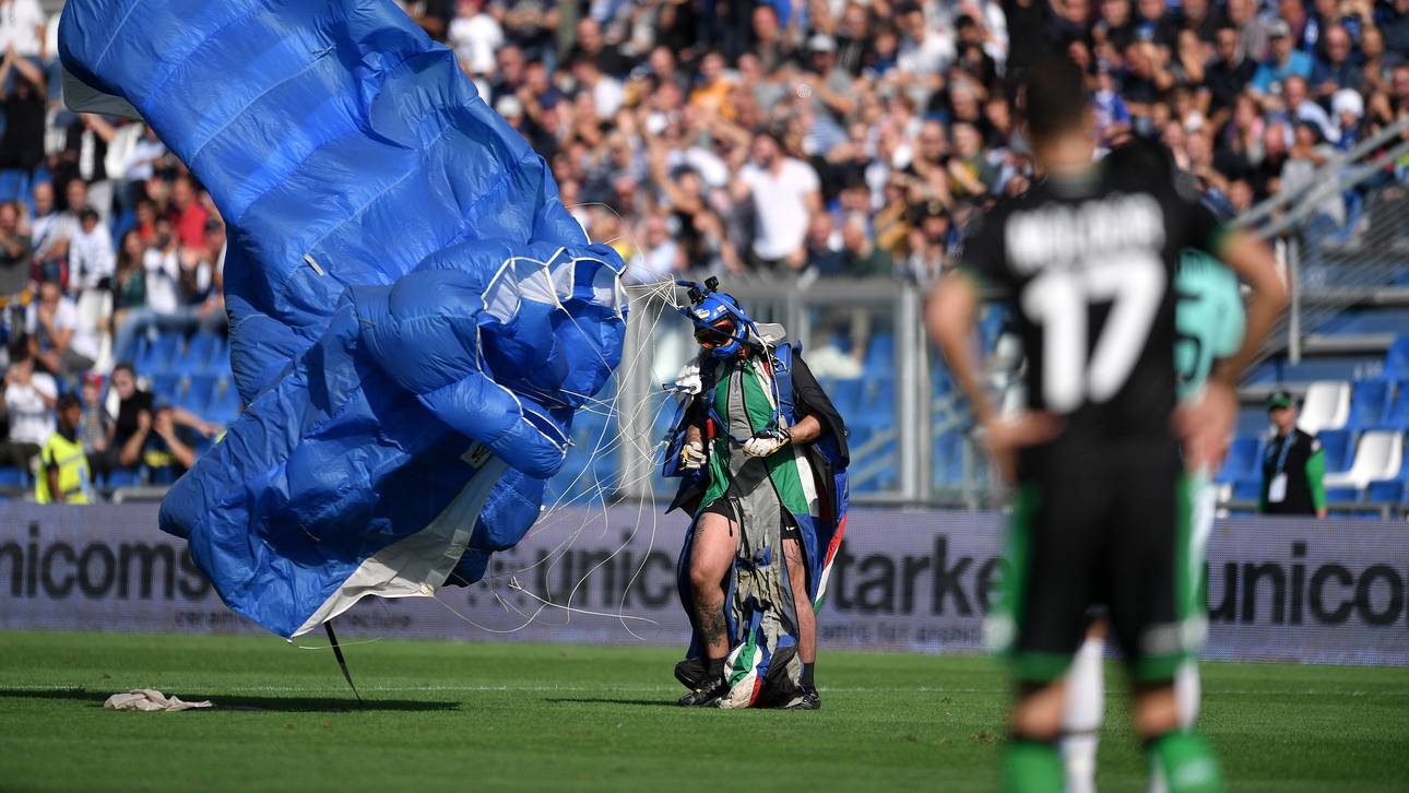 Fallschirmspringer bei Inter-Sieg