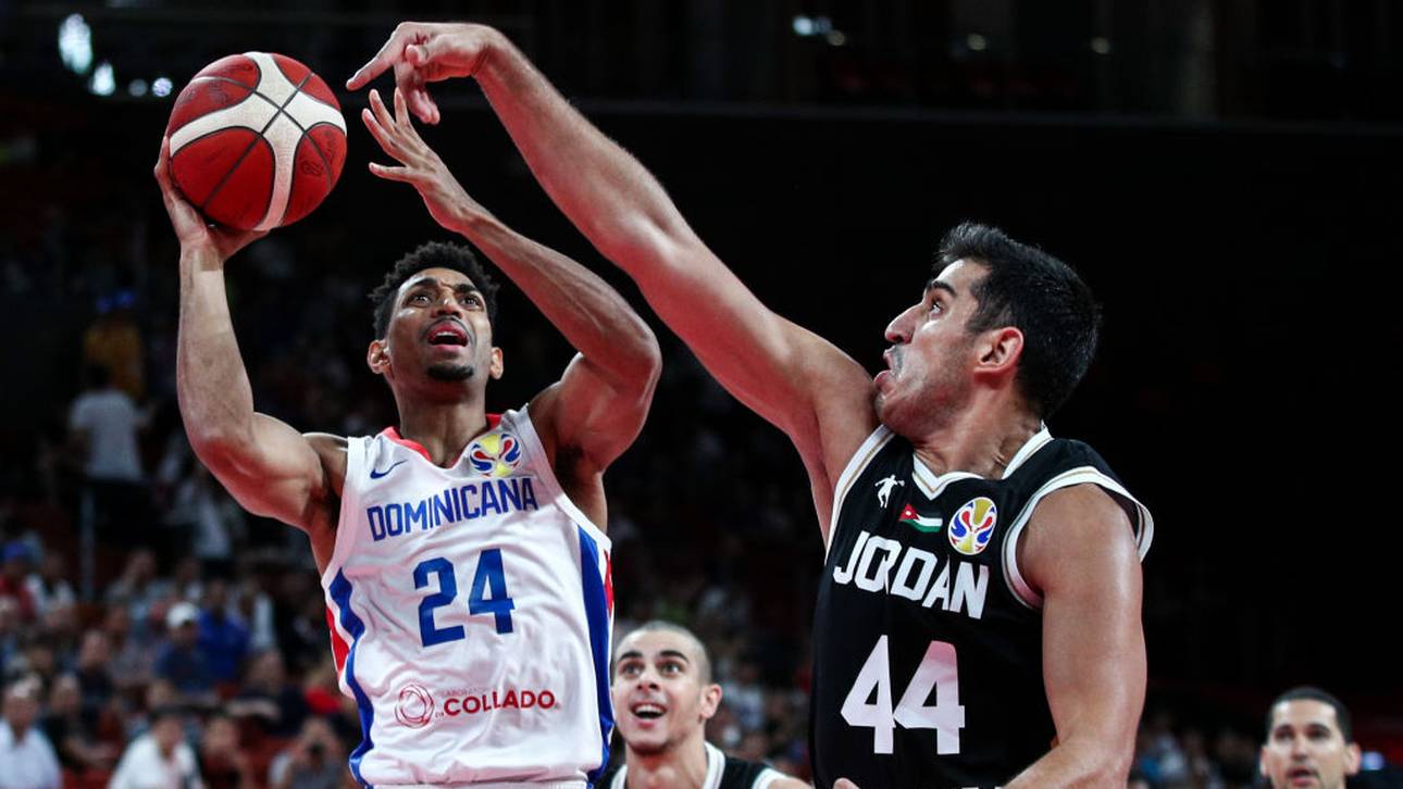 Startsieg für Dominikanische Republik