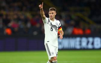 Nationalmannschaft Joshua Kimmich Erstmals Mit Binde Die Dfb Kapitane