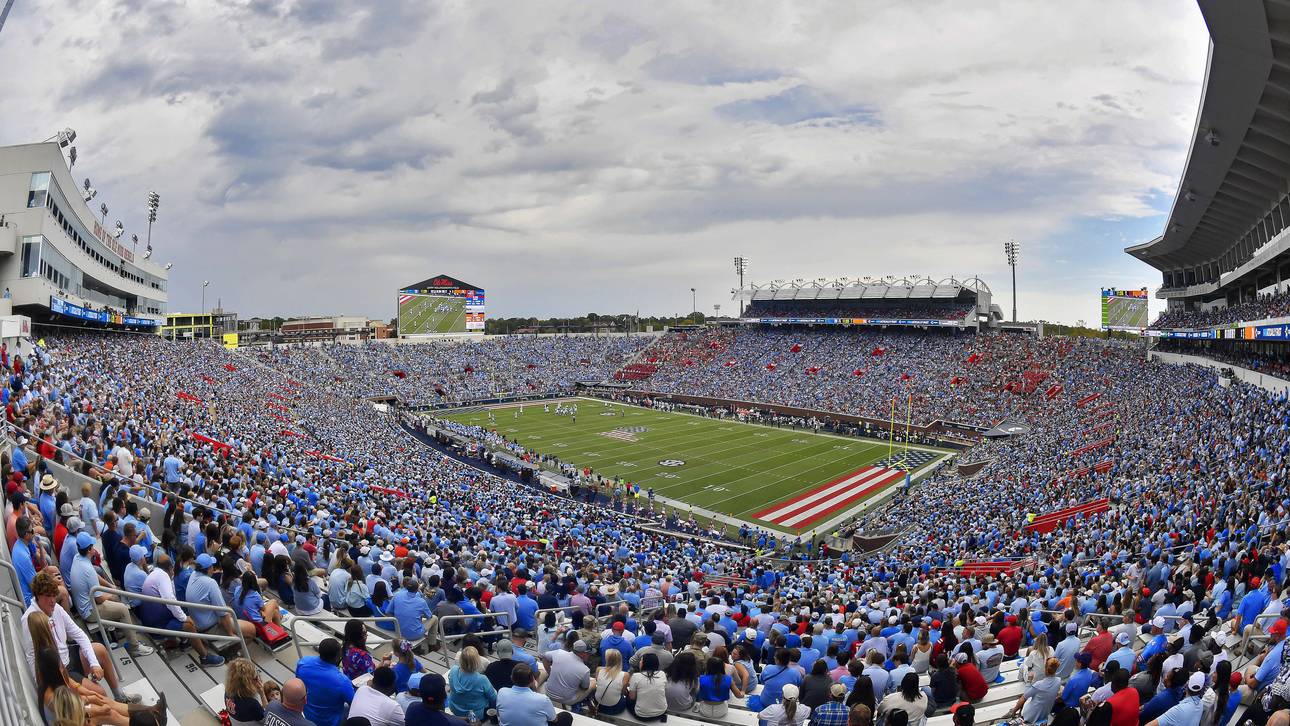 Die Begeisterung der US-Fans für College-Spiele ist groß: Hier Auburn Tigers vs. Mississippi Rebels