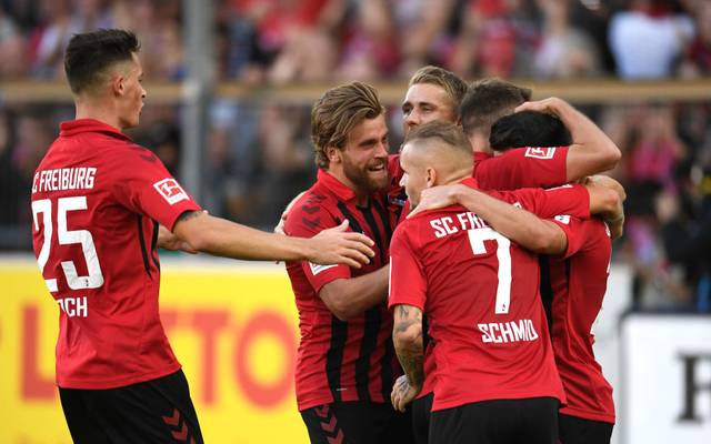 Bundesliga Sc Freiburg Schlagt Rb Leipzig Mit 2 1