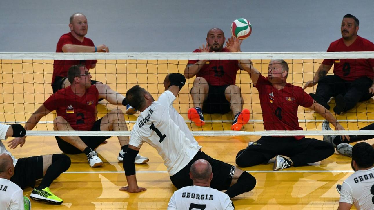 Sitzvolleyballer schaffen Quali