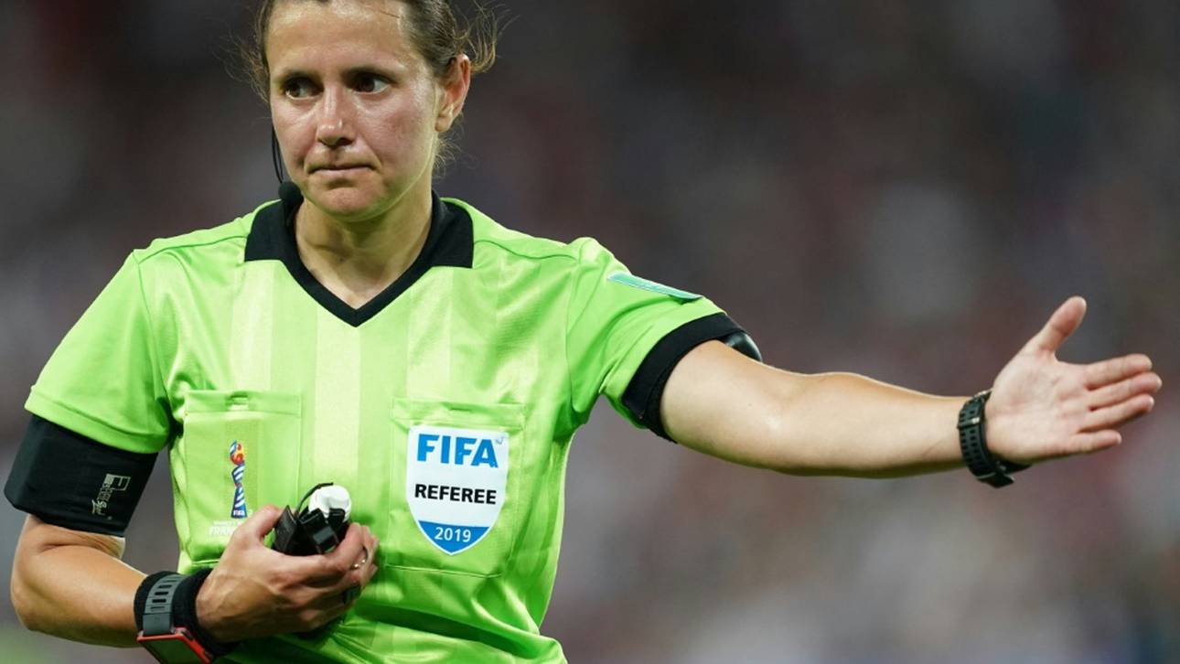 Schiedsrichterin aus Ukraine pfeift Inter