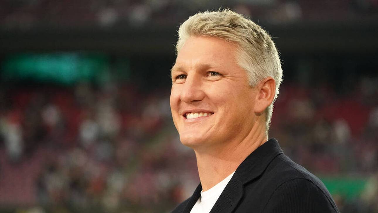 DFB? Schweinsteiger scherzt