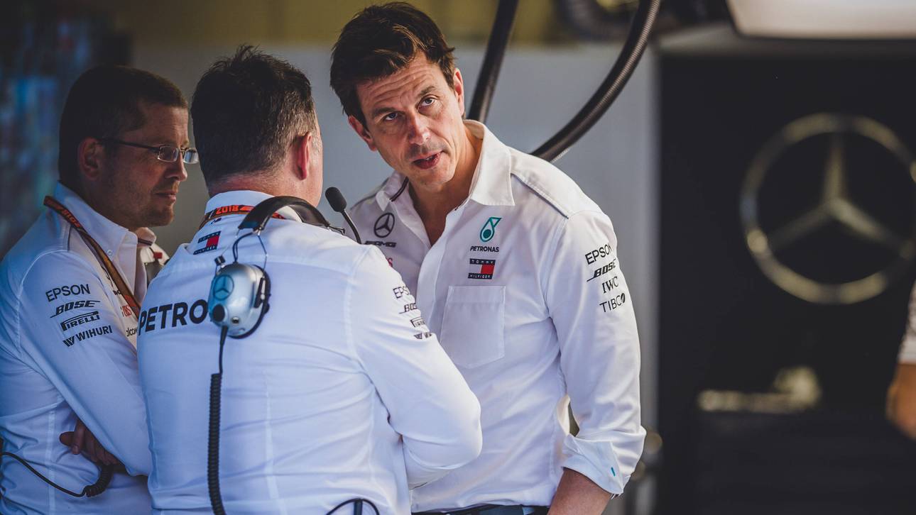 Mercedes-Boss hakt Saisonstart ab