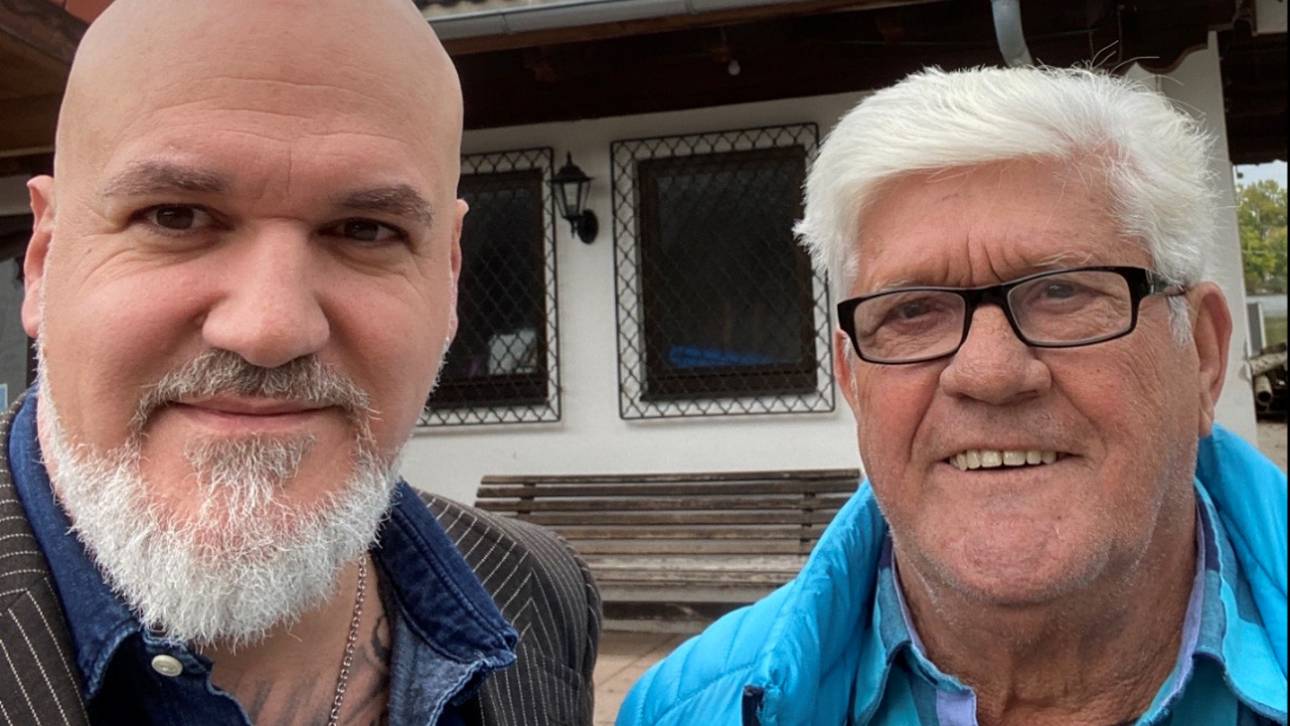 SPORT1-Reporter Reinhard Franke (l.) traf sich in Waging am See mit Werner Lorant