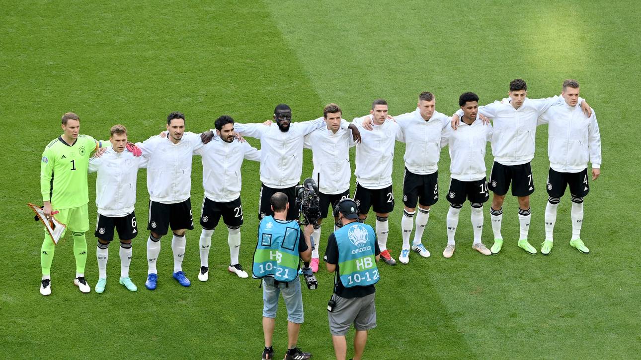 Presse huldigt DFB-Team und Gosens