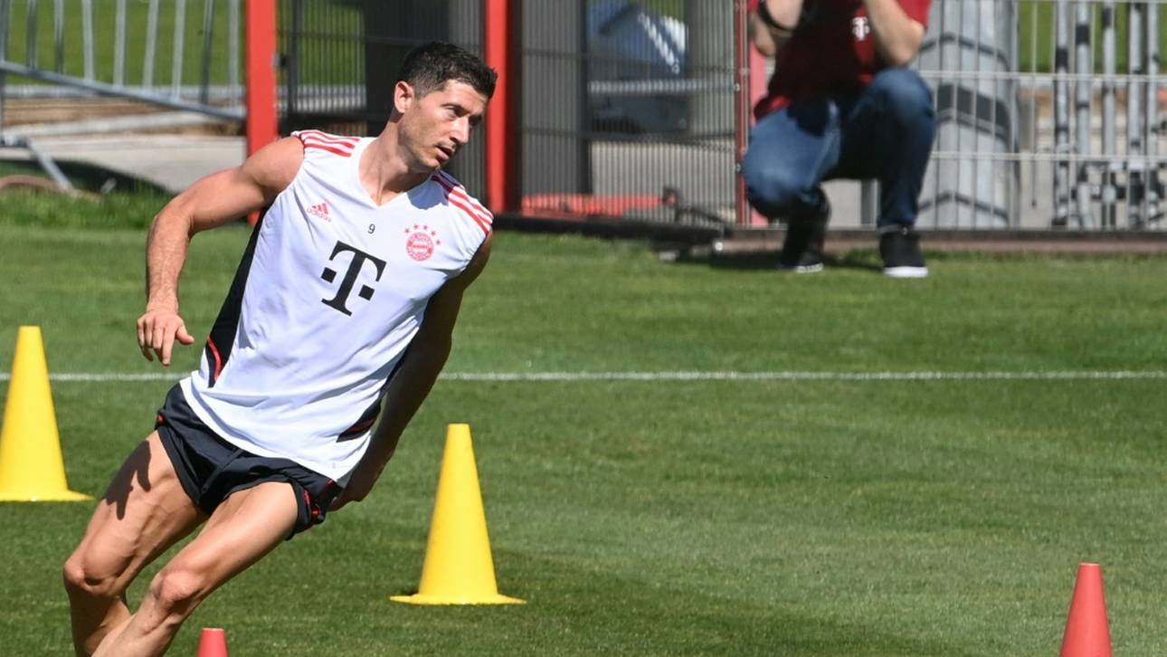 Lewandowski absolviert Mannschaftstraining beim FC Bayern