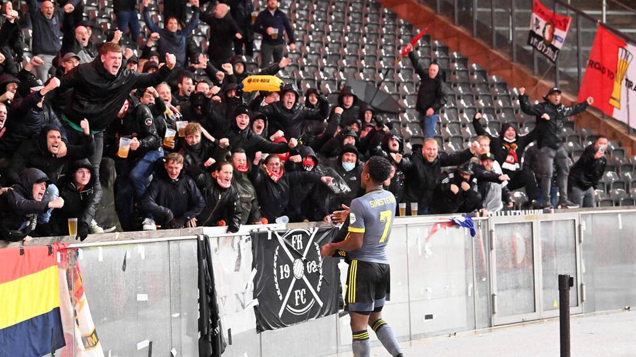 Schreck-Moment: Fan stürzt in Stadion-Graben