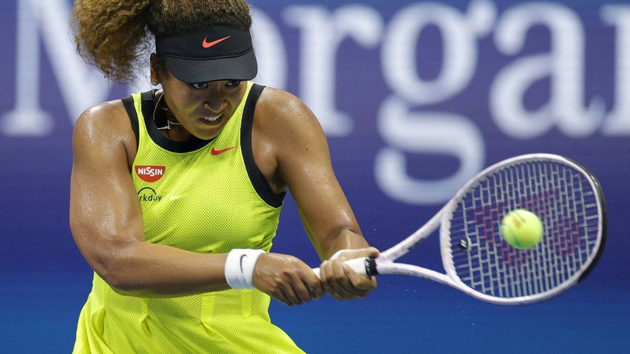 Osaka kampflos weiter