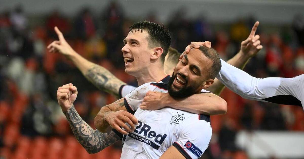 Kemar Roofe von Glasgow Rangers zieht aus 50 Metern Entfernung