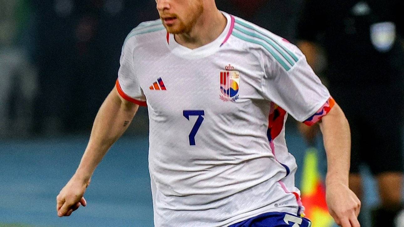 „Love“ auf dem Kragen: FIFA verbietet belgische Trikots