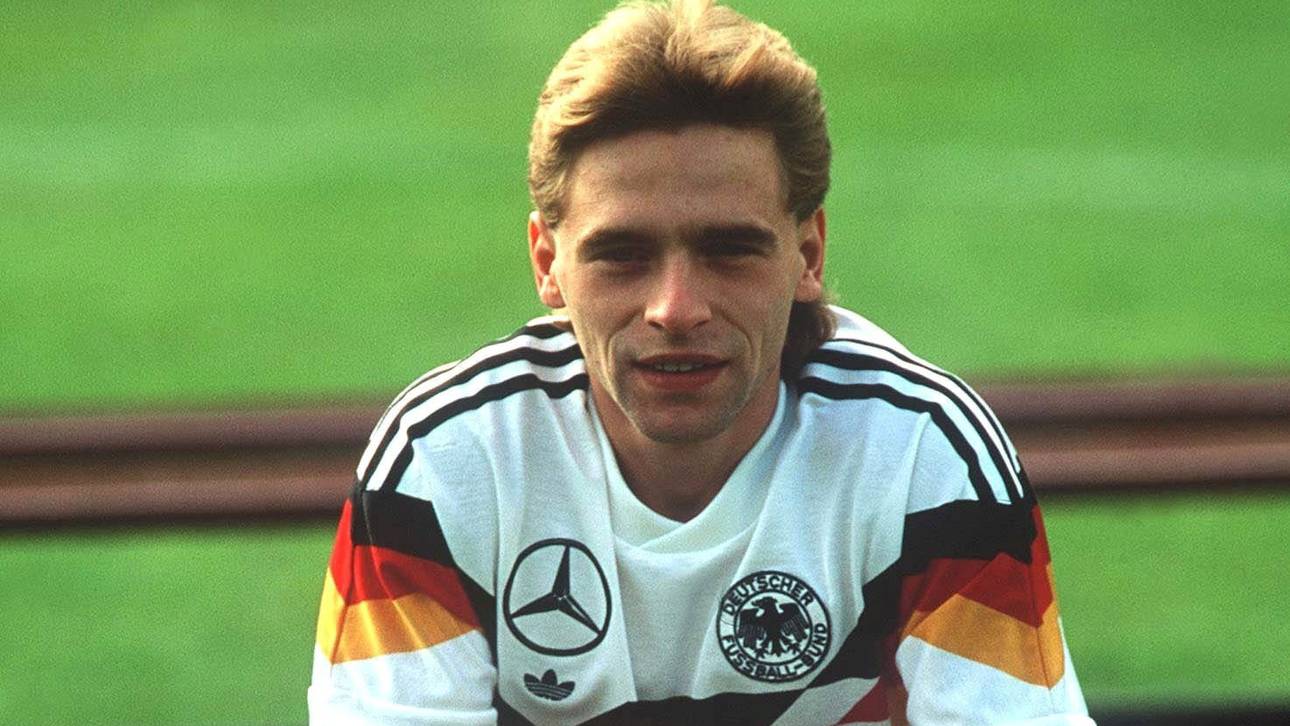 Häßler versteigert WM-Finaltrikot