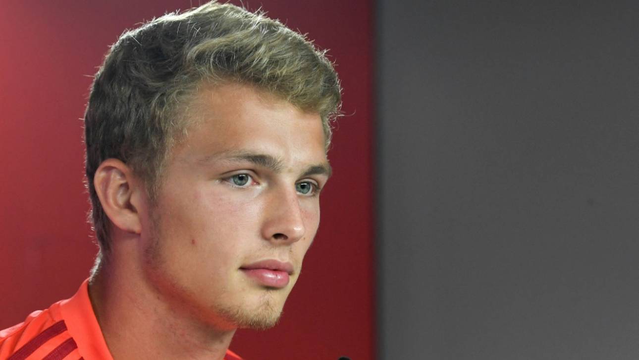 Kiel leiht Bayern-Stürmer Arp für ein Jahr aus