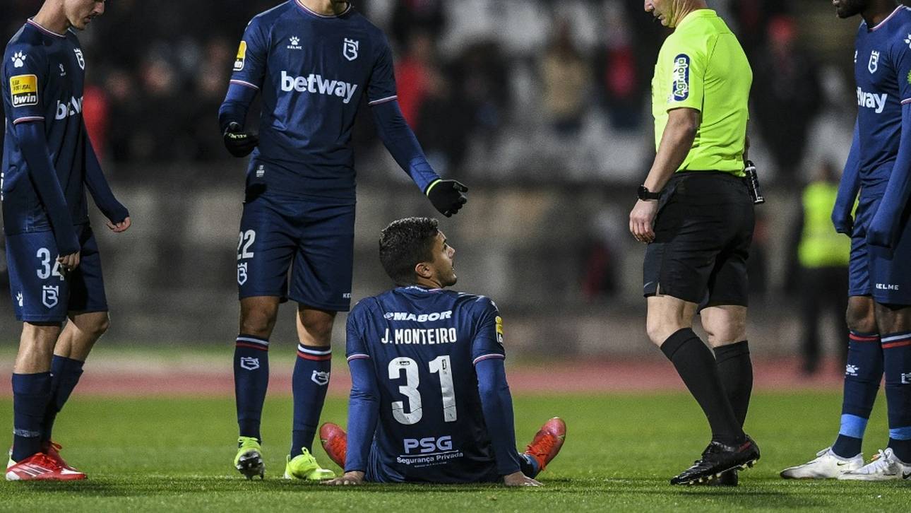 Corona-Farce in Portugal: Belenenses spielt zu neunt