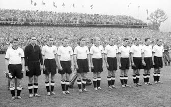 Wunder Von Bern Das Wurde Aus Den Helden Der Wm 1954 Mit Walter Turek Eckel