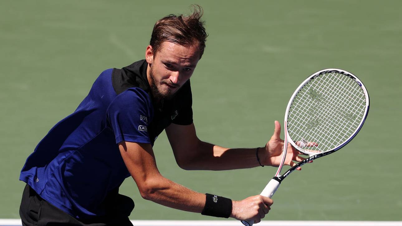 Medvedev und Thiem marschieren