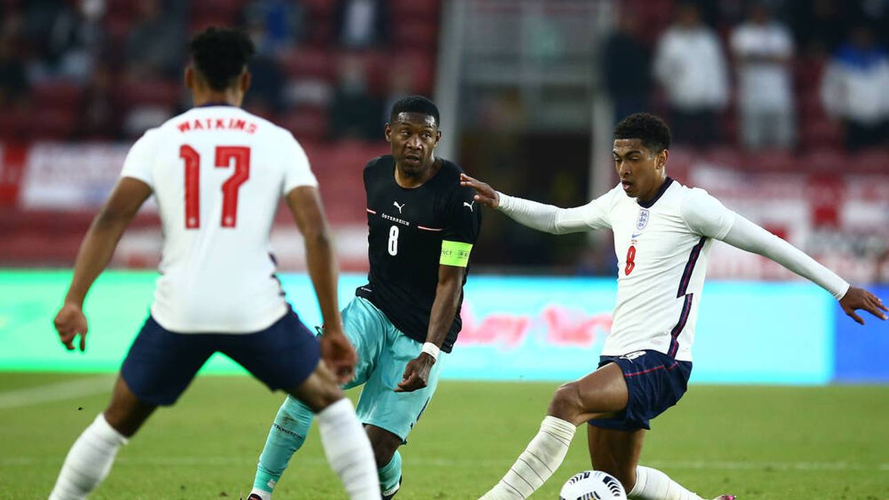 Gegen Österreich hatte Jude Bellingham (r.) alles im Griff und schaltete Ex-Bayern-Star David Alaba aus