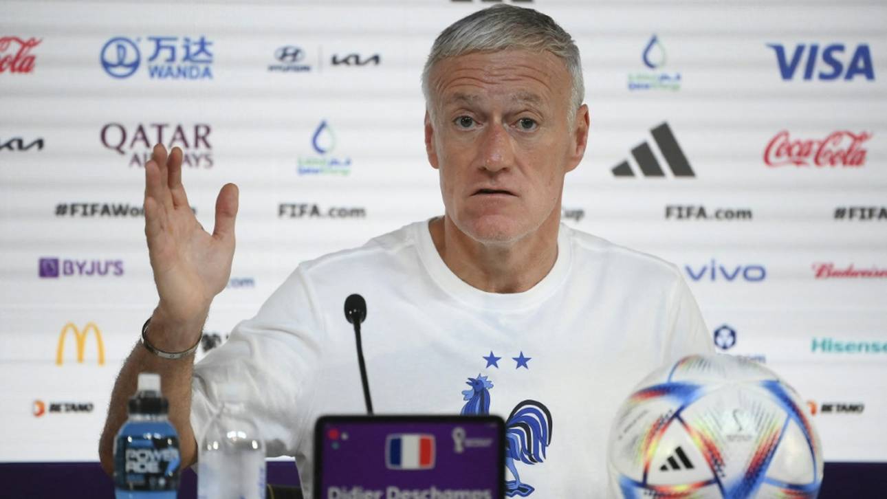 Deschamps ohne Furcht vor Fluch