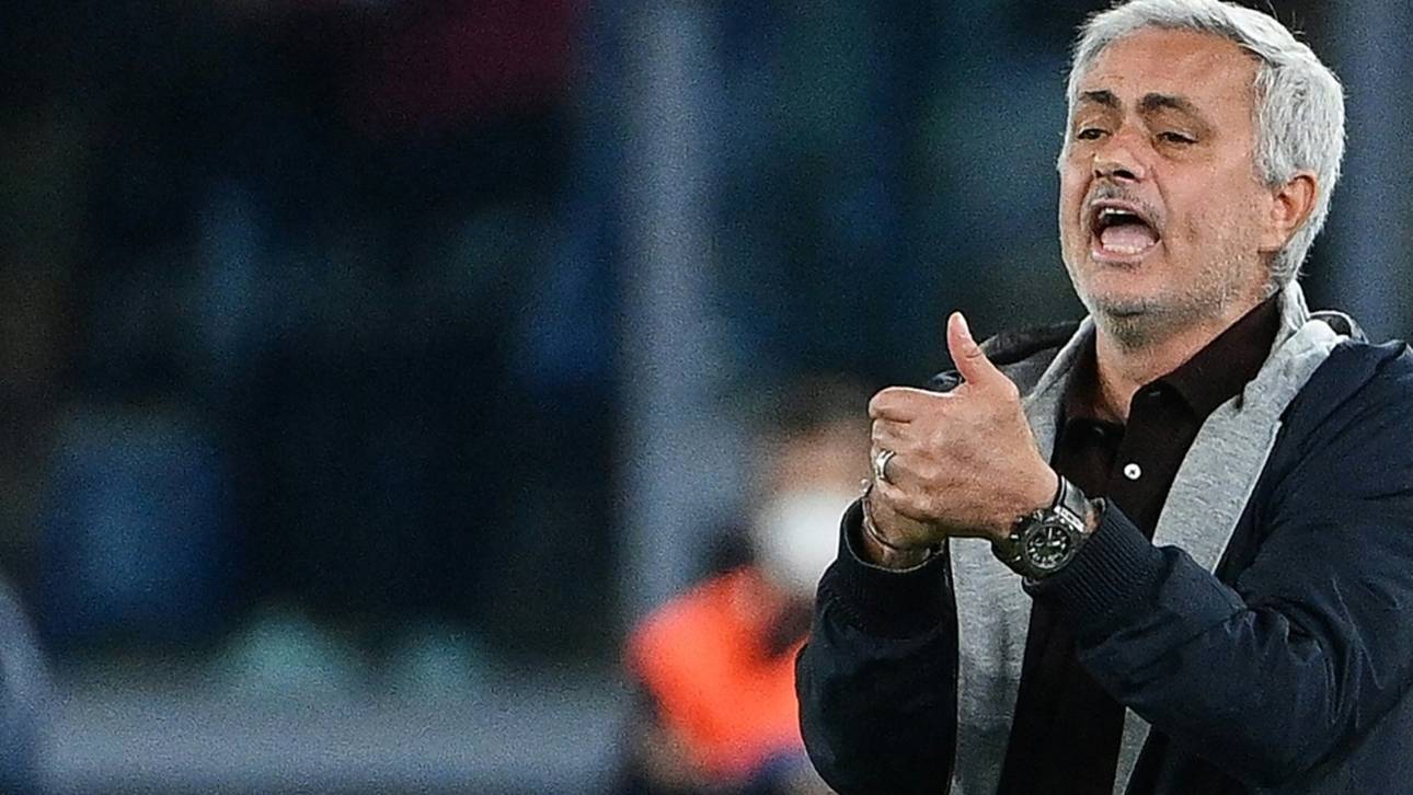 Trainer-Quartett um Mourinho sieht Rot