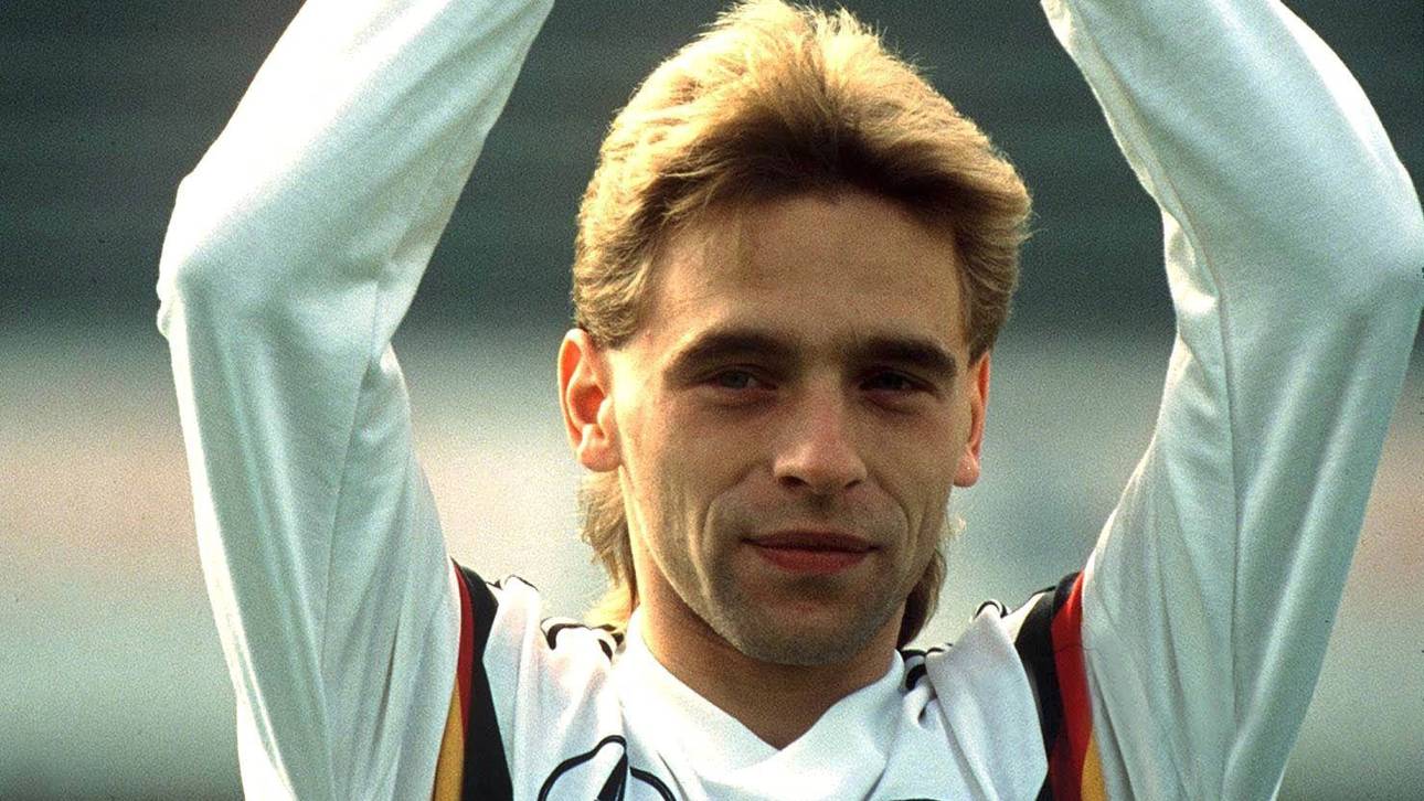 Häßlers Finaltrikot versteigert