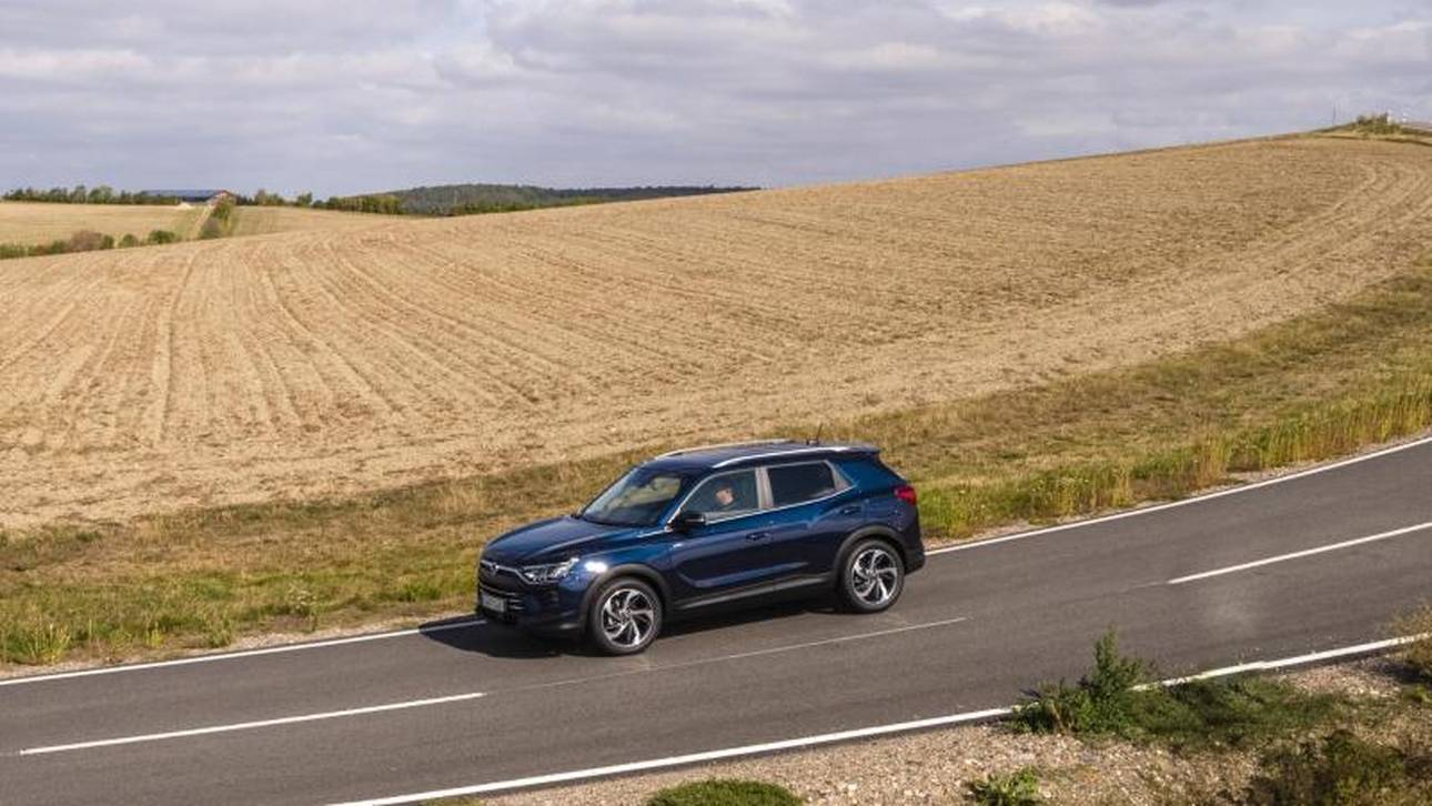 Cruisen statt rasen: Gerade auf Langstrecken regt der SsangYong Korando eher zu einem sparsamen Fahrverhalten an