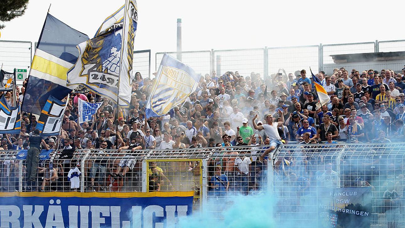 Durchsuchungen bei Jena-Fans