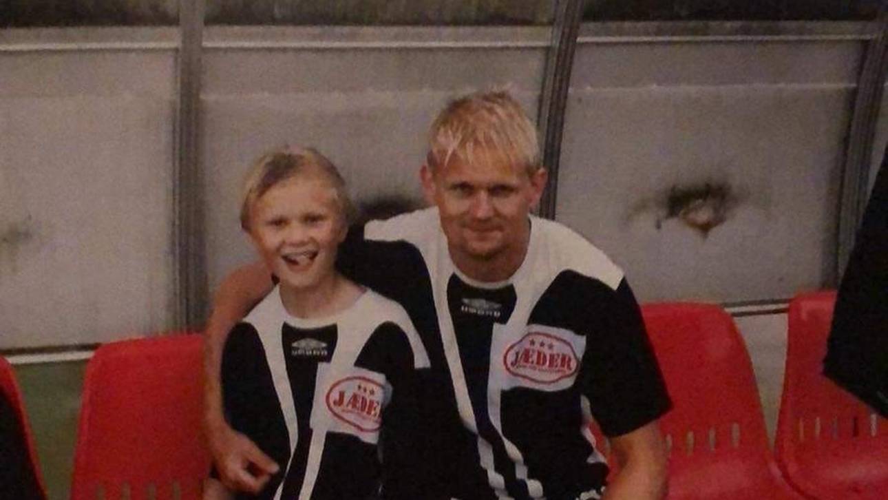 Alfie Haaland im Jahr 2011 mit seinem Sohn Erling