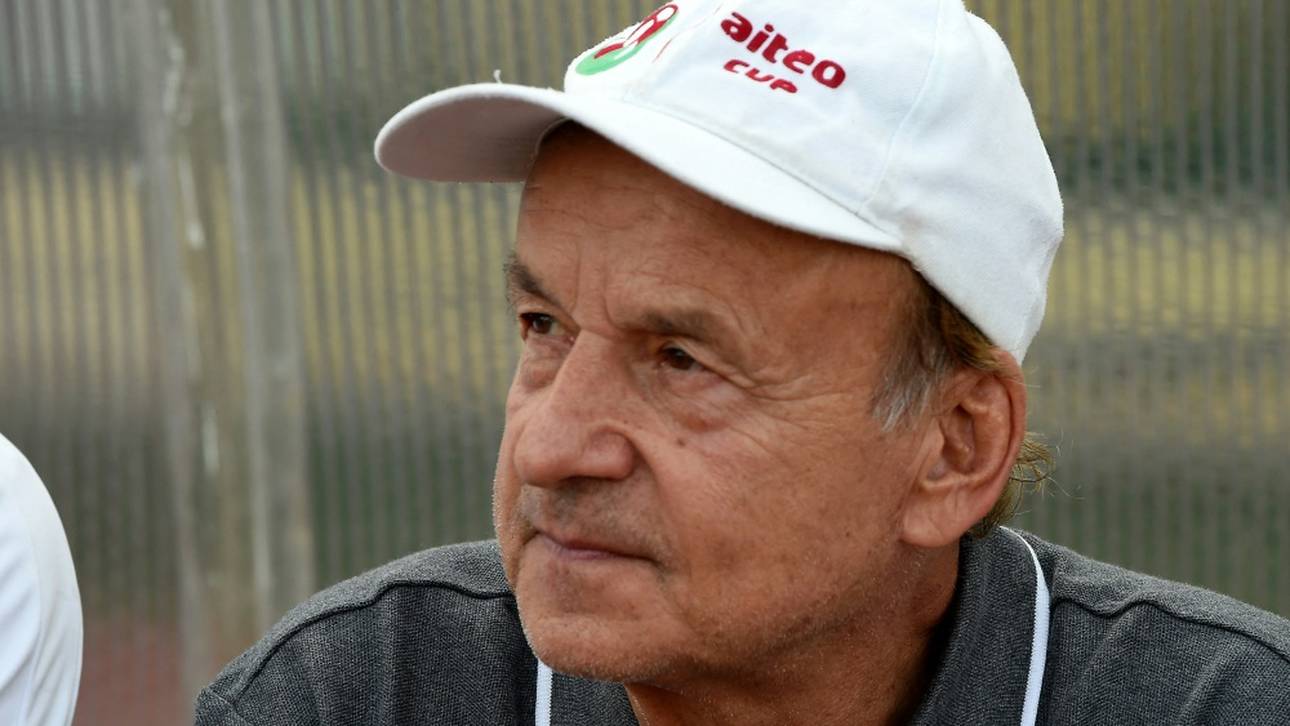 Nigeria setzt Rohr vor die Tür