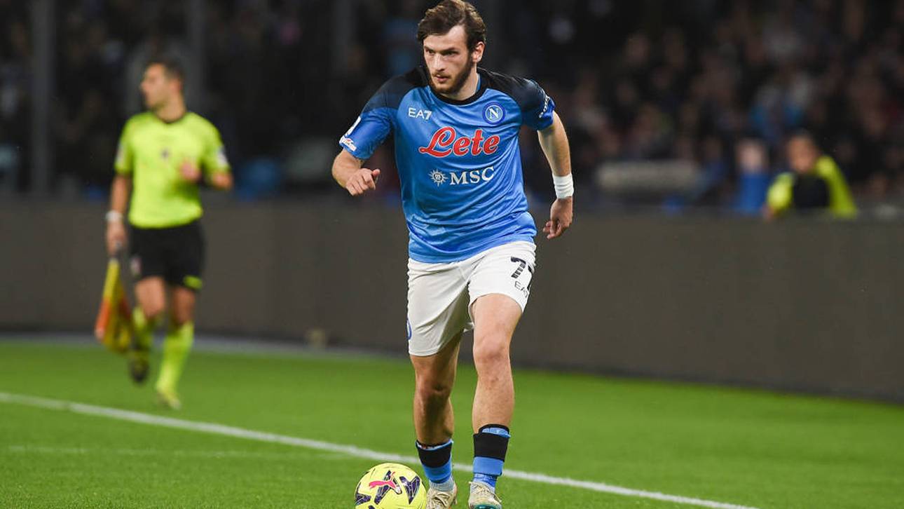 Khvicha Kvaratskhelia von SSC Neapel gegen Atalanta Bergamo 