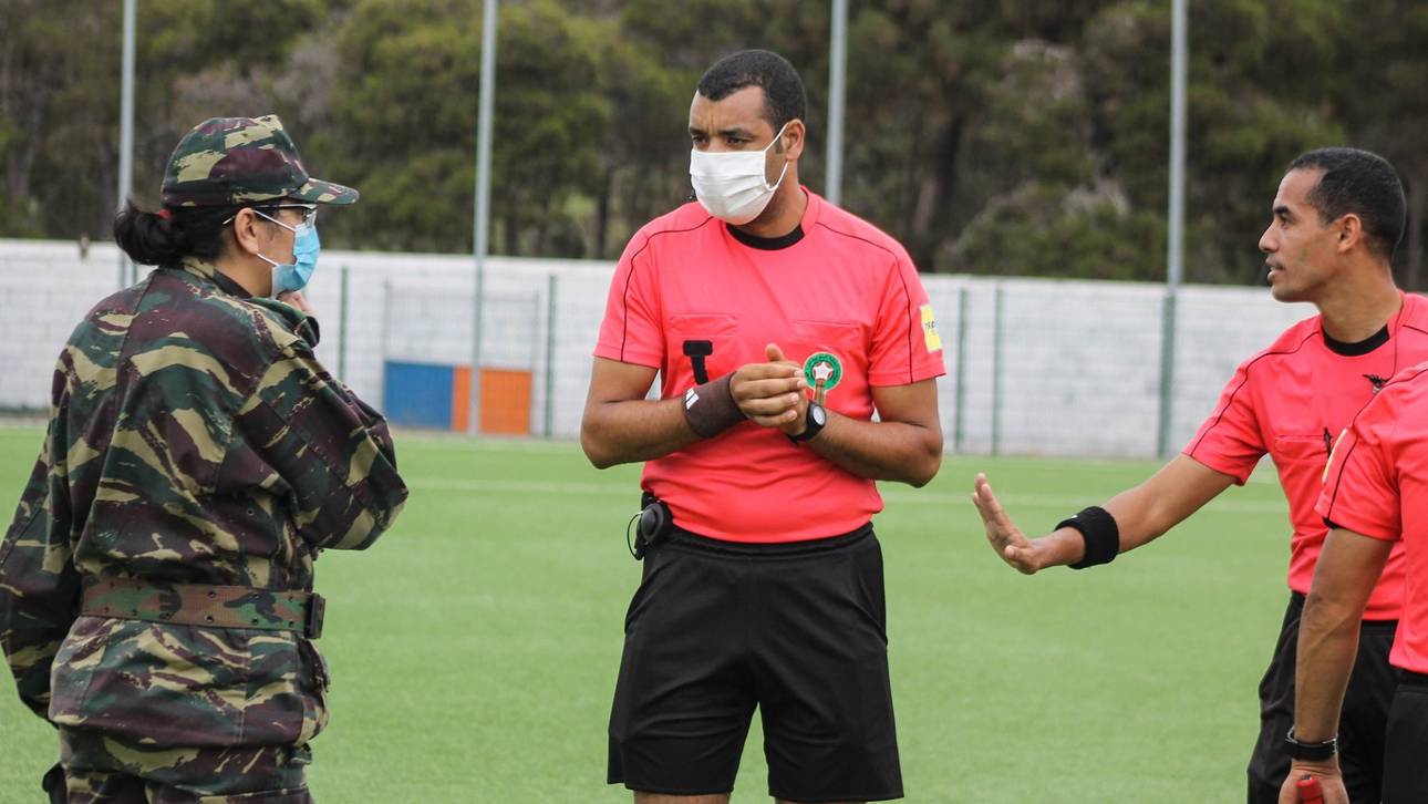 Soldaten stoppen Spiel wegen Corona