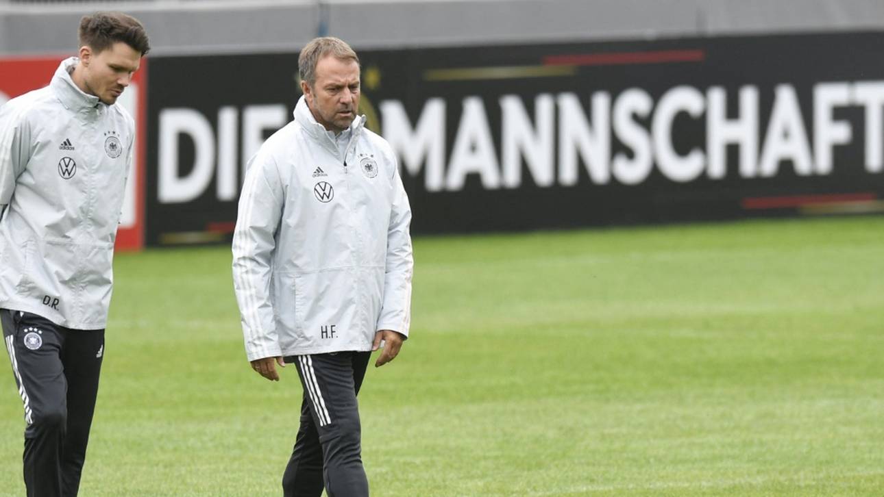 Assistent lobt Flicks Menschenführung