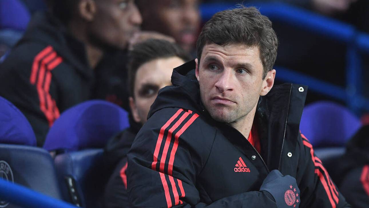 Wieso Müller in Paris auf der Bank saß