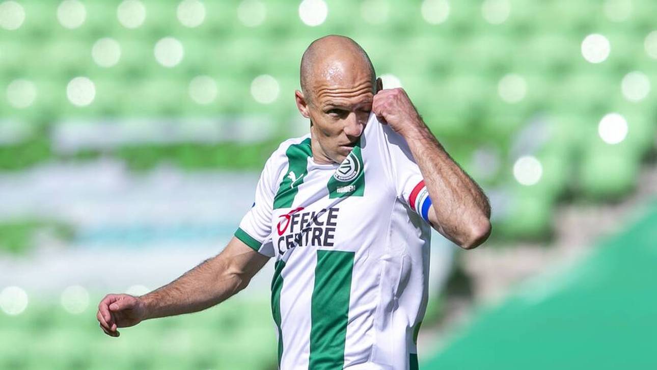 Kurios: Robben spielt in U18