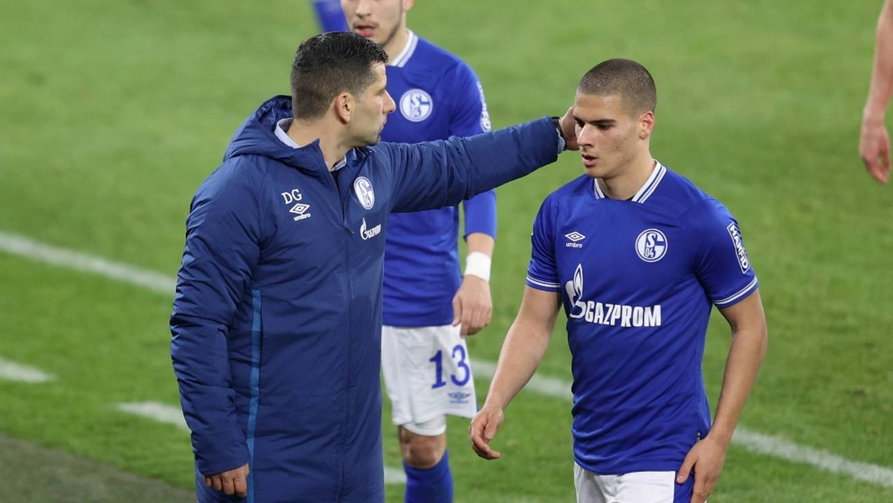 Wie Grammozis mit S04-Profis spricht