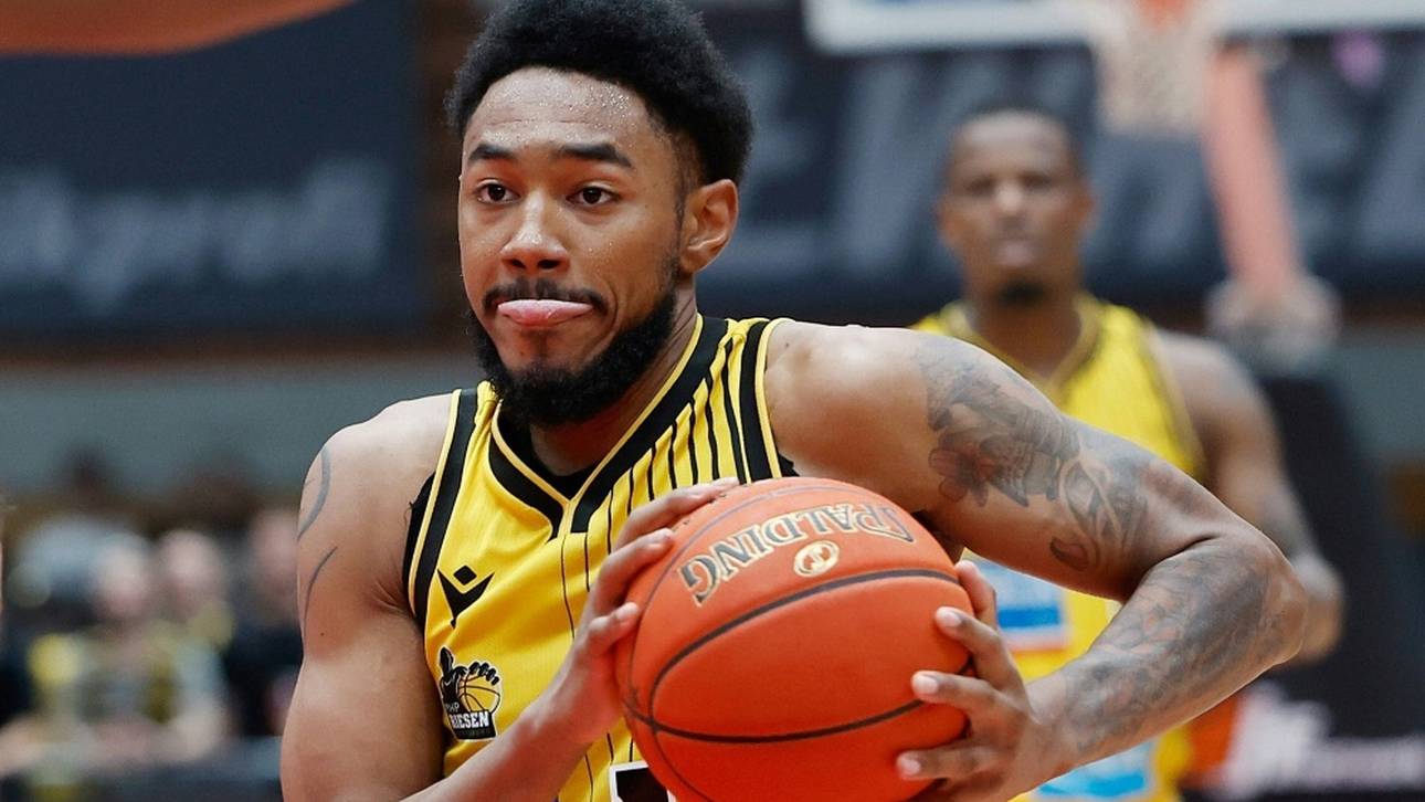 Riesen marschieren ins Final Four