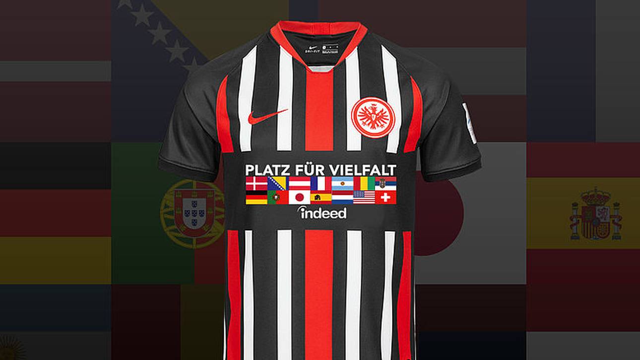 Eintracht mit Sondertrikot gegen VfL