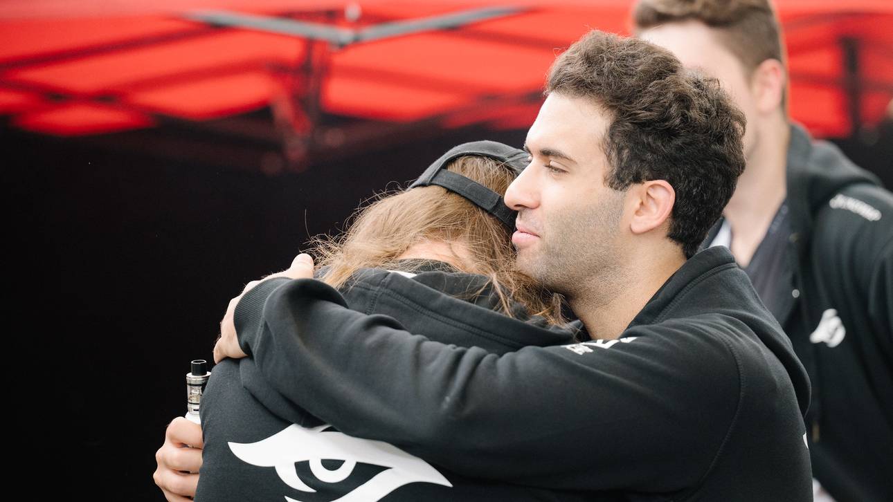 DPC 2021/22: Neues OG-Roster zerlegt Team Secret