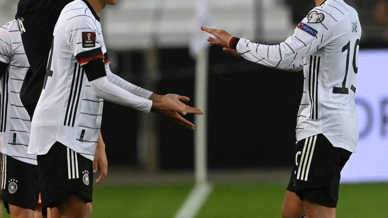 Flick muss nach Sane-Ausfall umstellen