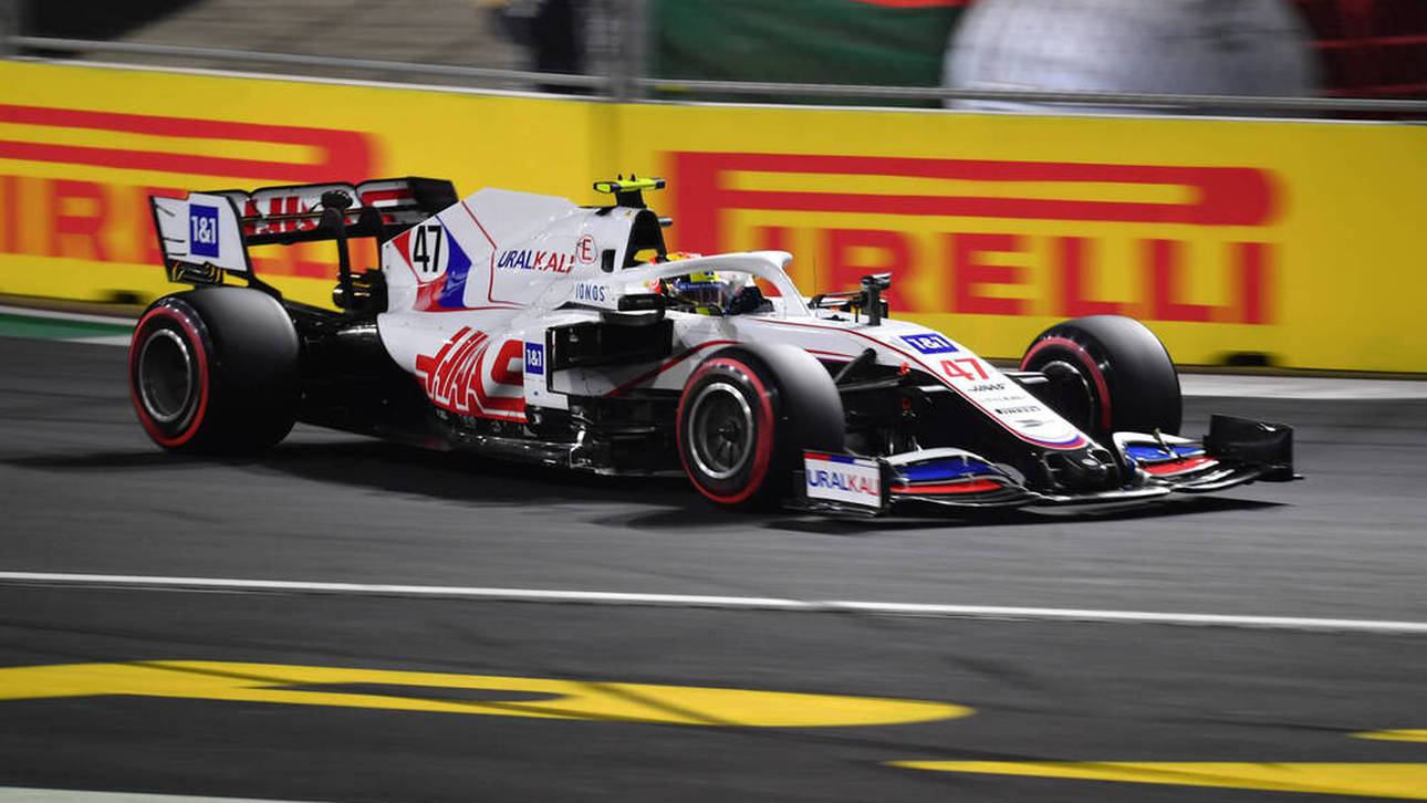 Rennen nach Schumacher-Crash gestoppt