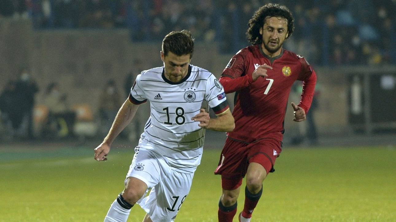 Hofmann sieht seine DFB-Zukunft als Rechtsverteidiger